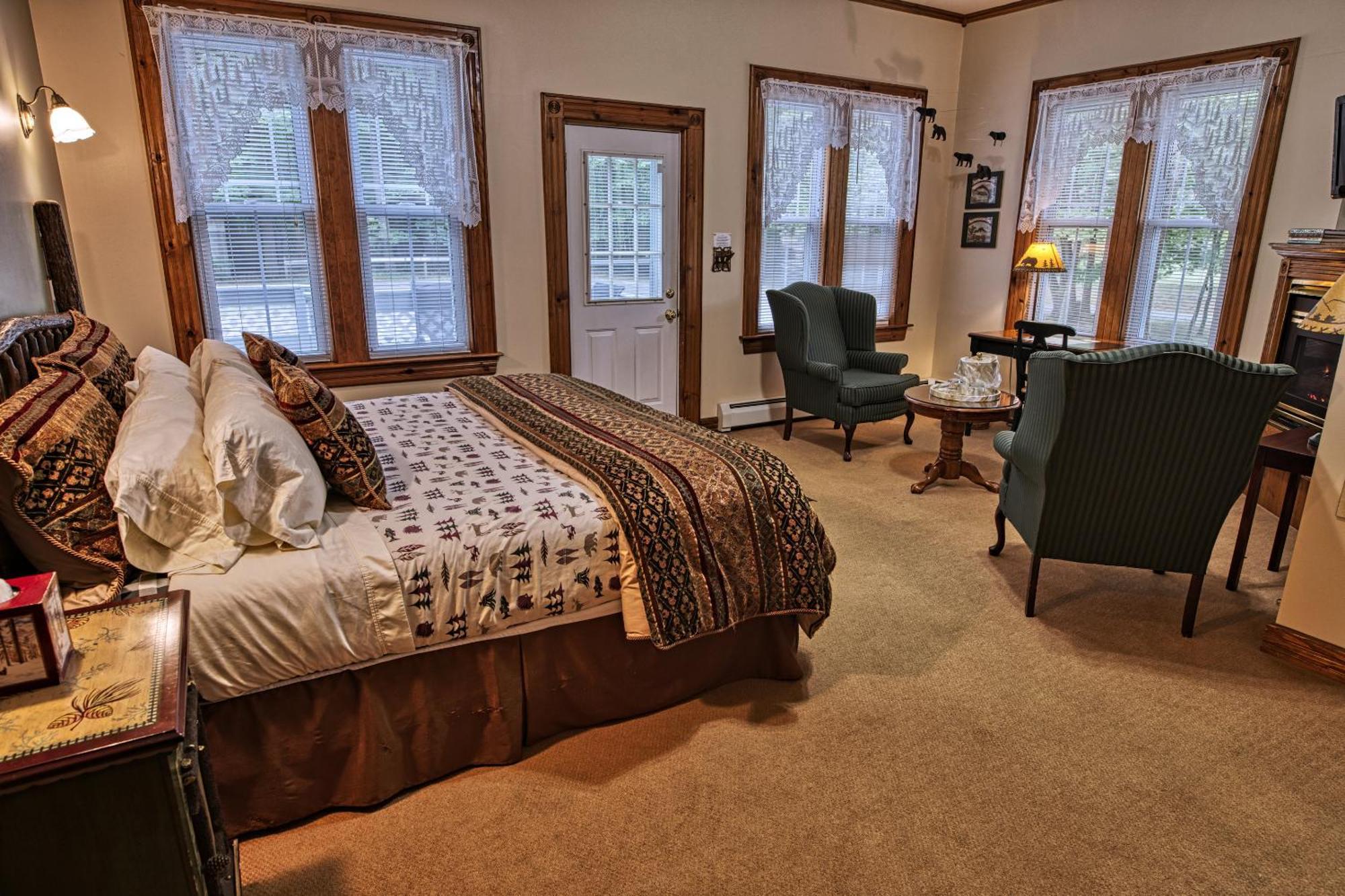 Rockwell Falls Inn And Wine Bar Lake Luzerne Kamer foto