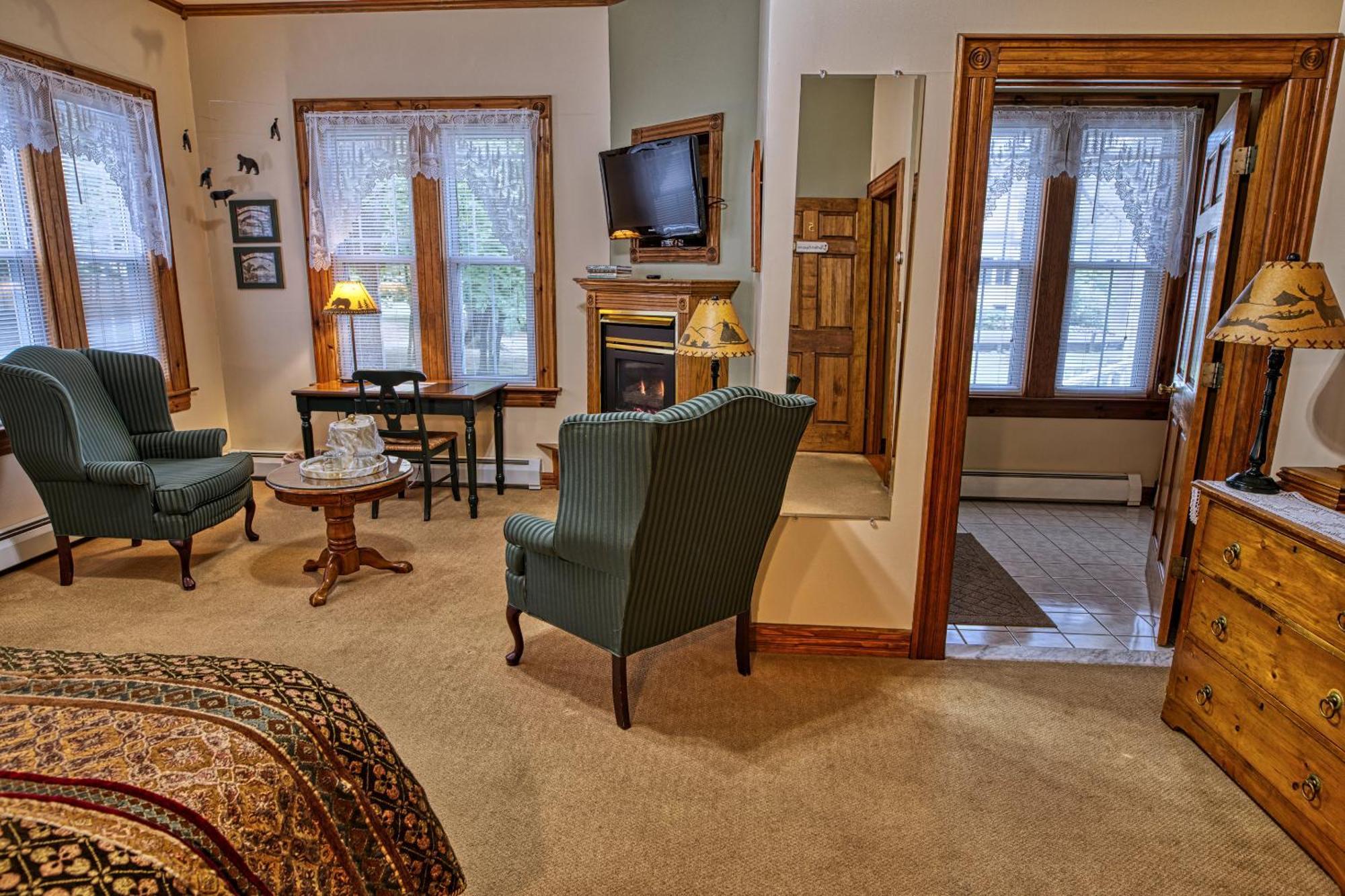 Rockwell Falls Inn And Wine Bar Lake Luzerne Kamer foto