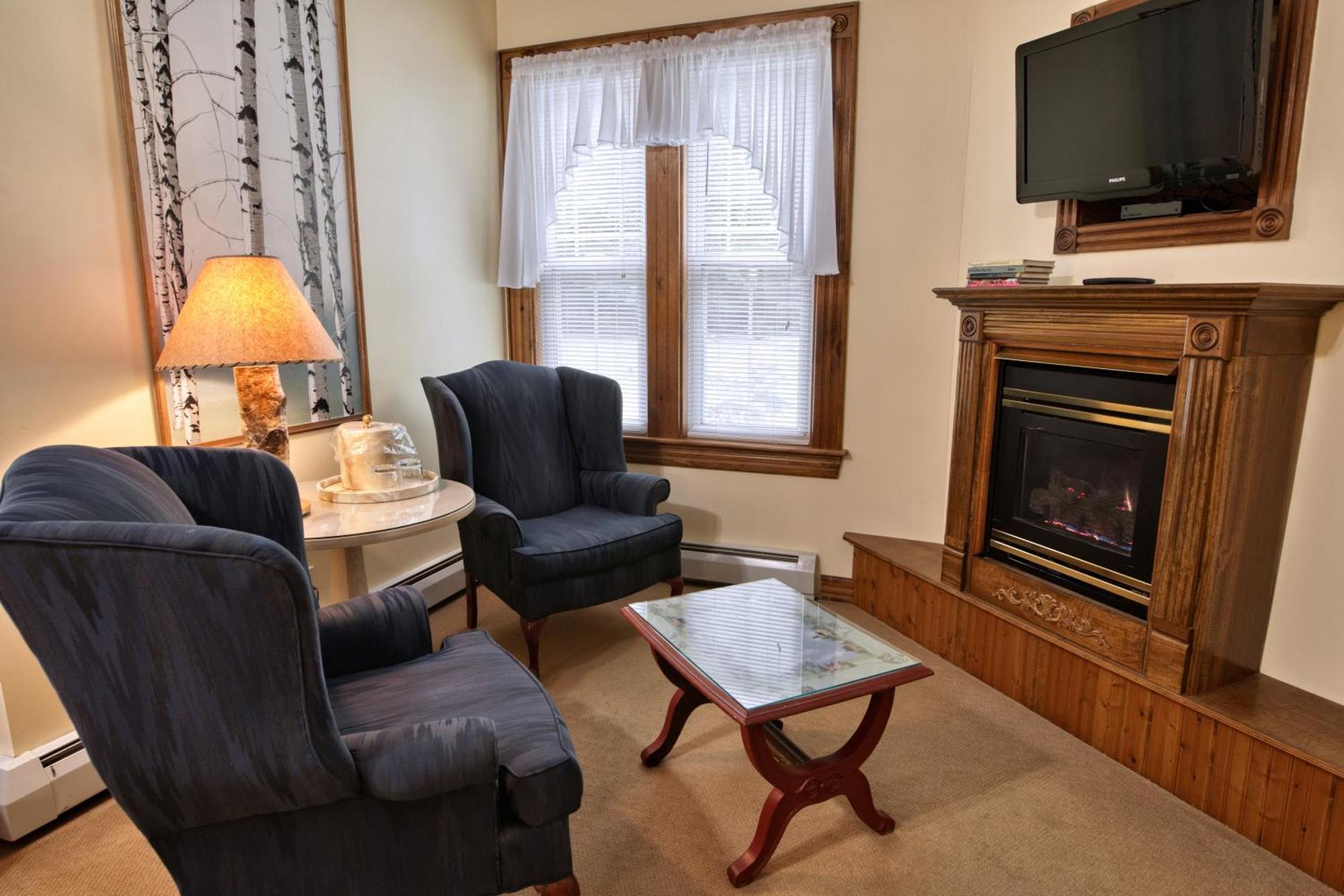 Rockwell Falls Inn And Wine Bar Lake Luzerne Kamer foto