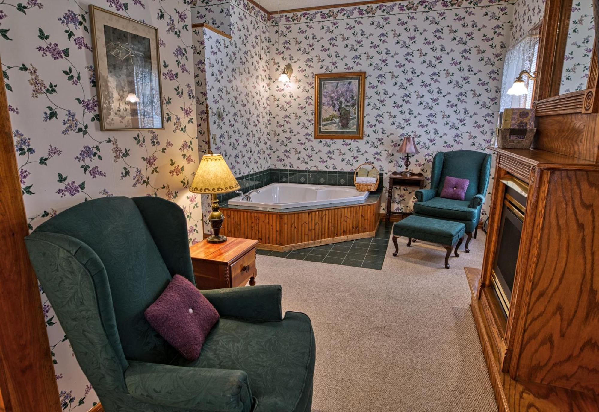 Rockwell Falls Inn And Wine Bar Lake Luzerne Kamer foto