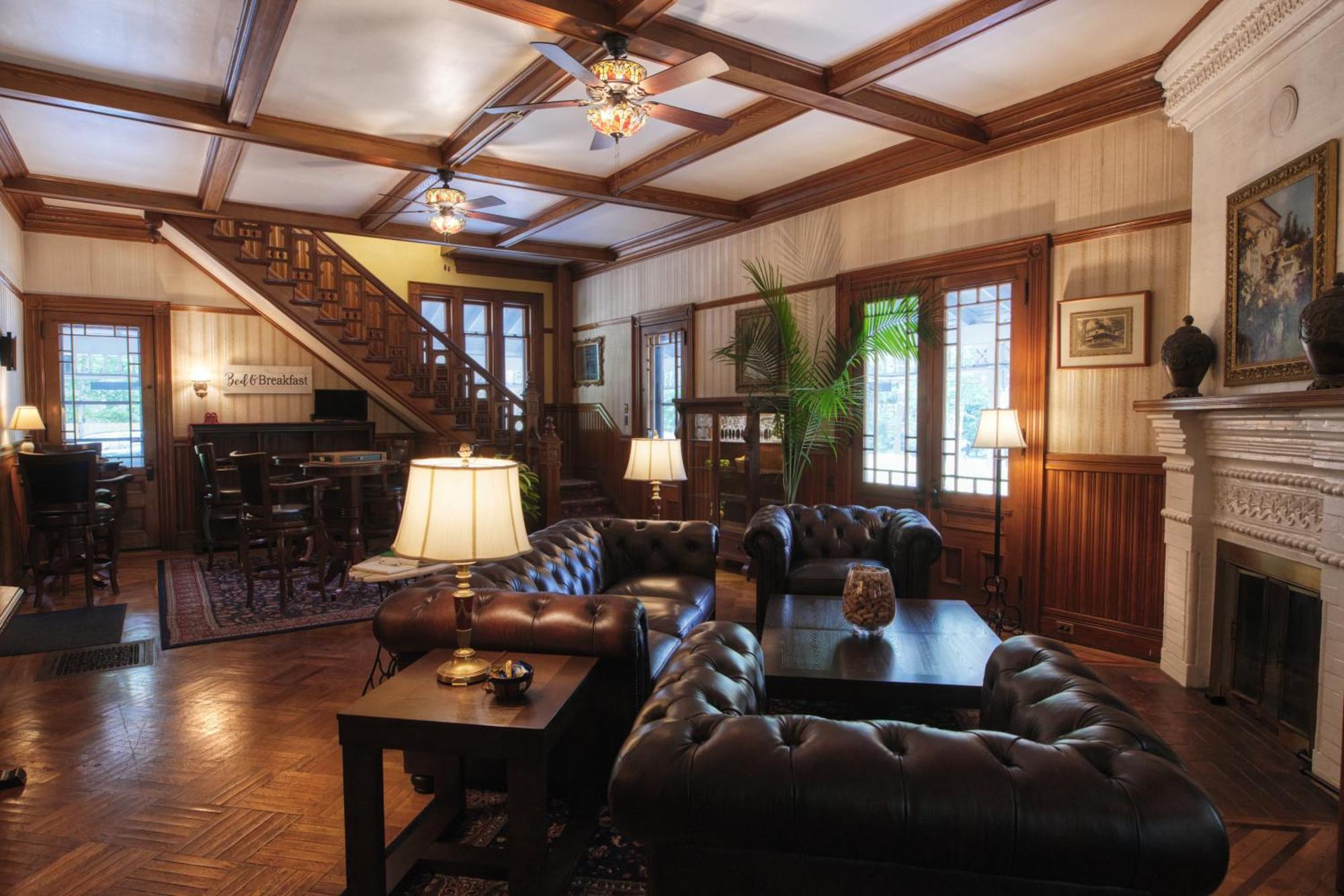 Rockwell Falls Inn And Wine Bar Lake Luzerne Buitenkant foto