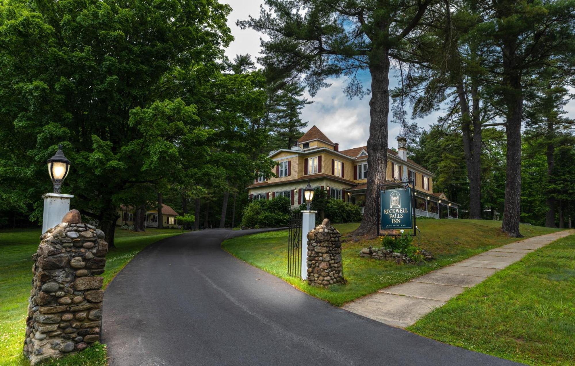 Rockwell Falls Inn And Wine Bar Lake Luzerne Buitenkant foto